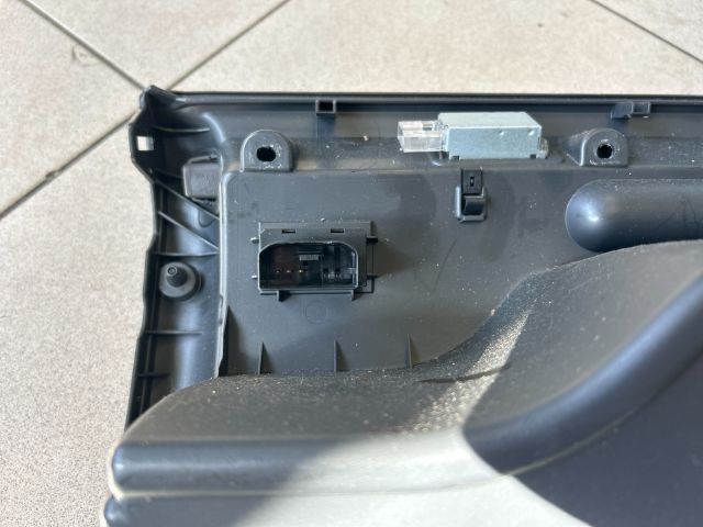 bontott VW GOLF PLUS Kesztyűtartó