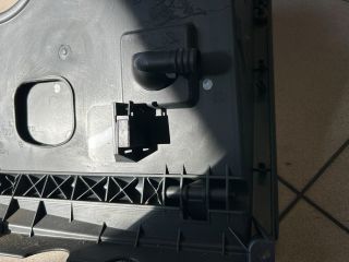 bontott VW GOLF PLUS Kesztyűtartó