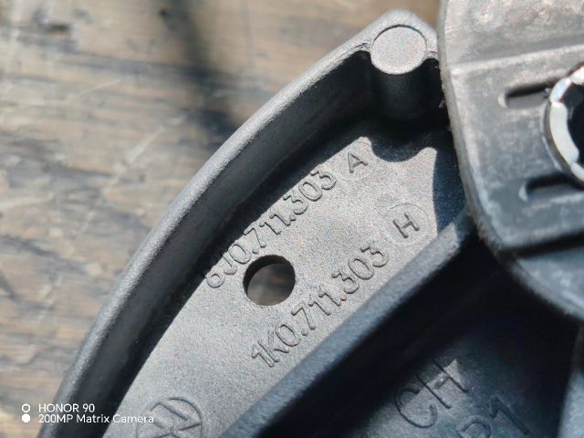 bontott VW GOLF PLUS Kézifék Kar