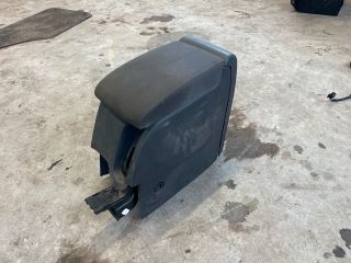 bontott VW GOLF PLUS Könyöklő