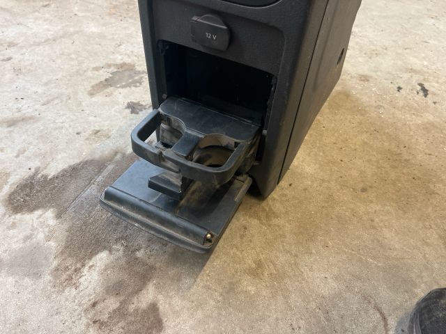 bontott VW GOLF PLUS Könyöklő