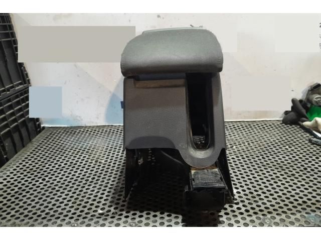 bontott VW GOLF PLUS Könyöklő