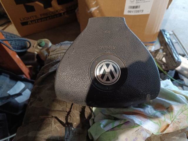 bontott VW GOLF PLUS Kormánylégzsák
