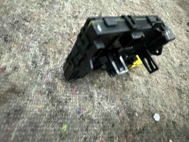 bontott VW GOLF PLUS Kormánymű Elektronika