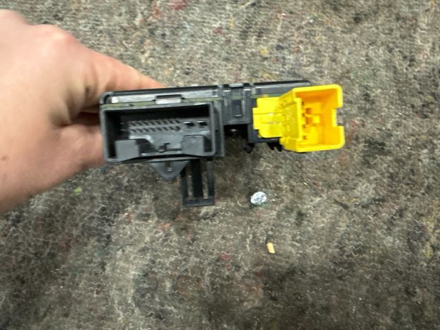 bontott VW GOLF PLUS Kormánymű Elektronika