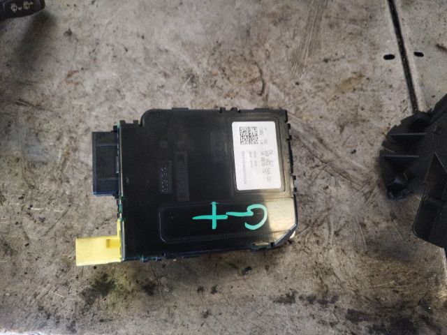 bontott VW GOLF PLUS Kormányoszlop Vezérlő