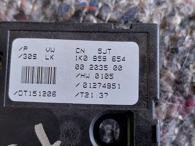 bontott VW GOLF PLUS Kormányszög Jeladó