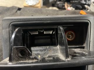 bontott VW GOLF PLUS Középkonzol Keret