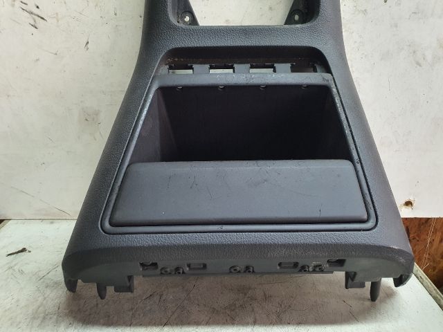 bontott VW GOLF PLUS Középkonzol Keret