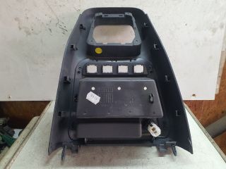 bontott VW GOLF PLUS Középkonzol Keret