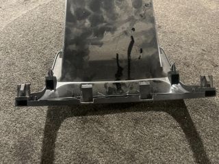 bontott VW GOLF PLUS Középkonzol Keret