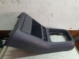 bontott VW GOLF PLUS Középkonzol Keret