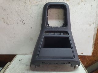 bontott VW GOLF PLUS Középkonzol Keret