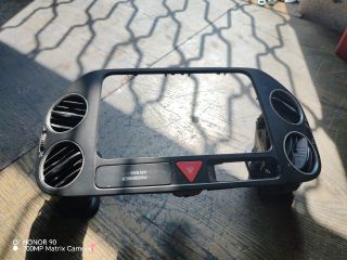 bontott VW GOLF PLUS Középkonzol Keret