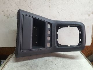 bontott VW GOLF PLUS Középkonzol Keret