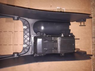 bontott VW GOLF PLUS Középkonzol Keret