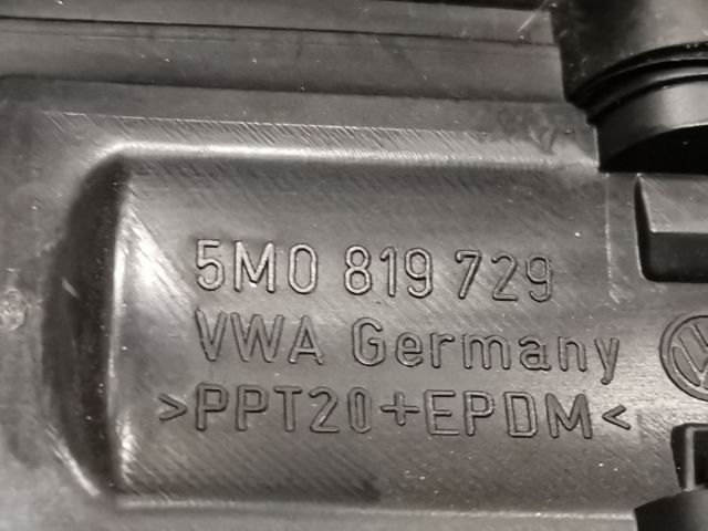 bontott VW GOLF PLUS Középső Bal Szellőző