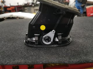 bontott VW GOLF PLUS Középső Bal Szellőző