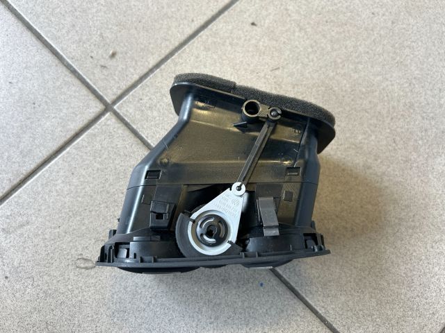 bontott VW GOLF PLUS Középső Szellőző