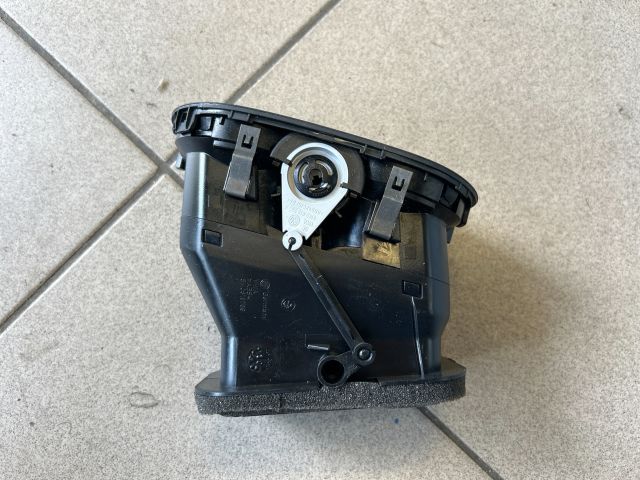 bontott VW GOLF PLUS Középső Szellőző