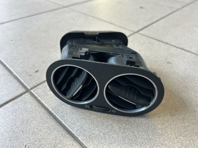 bontott VW GOLF PLUS Középső Szellőző