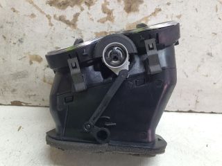 bontott VW GOLF PLUS Középső Szellőző