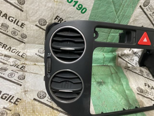 bontott VW GOLF PLUS Középső Szellőző