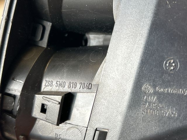 bontott VW GOLF PLUS Középső Szellőző