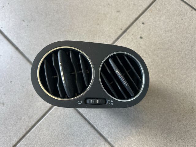 bontott VW GOLF PLUS Középső Szellőző