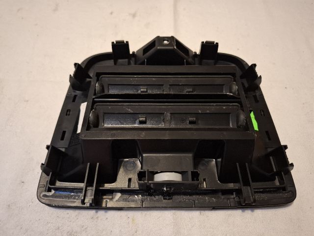 bontott VW GOLF PLUS Középső Szellőző