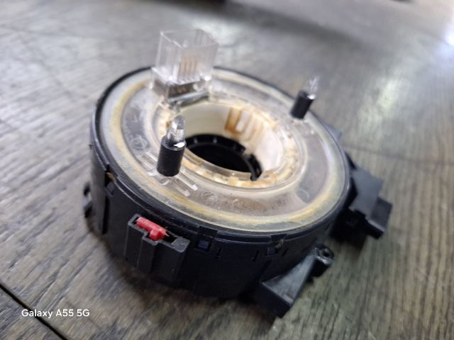 bontott VW GOLF PLUS Légzsák Átvezető Szalagkábel