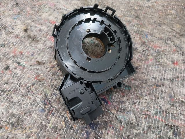 bontott VW GOLF PLUS Légzsák Átvezető Szalagkábel