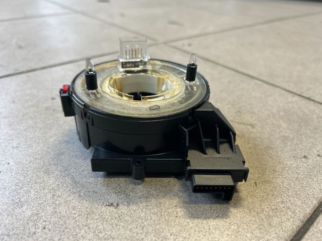 bontott VW GOLF PLUS Légzsák Átvezető Szalagkábel