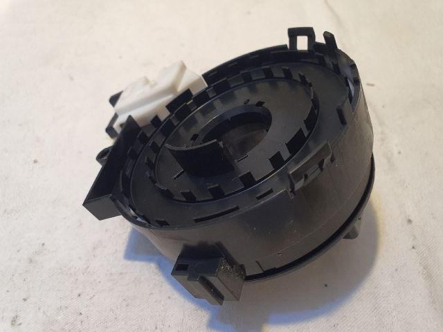 bontott VW GOLF PLUS Légzsák Átvezető Szalagkábel