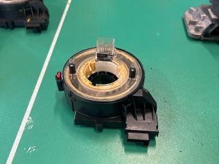 bontott VW GOLF PLUS Légzsák Átvezető Szalagkábel