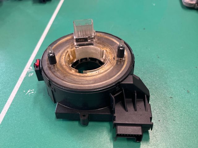 bontott VW GOLF PLUS Légzsák Átvezető Szalagkábel