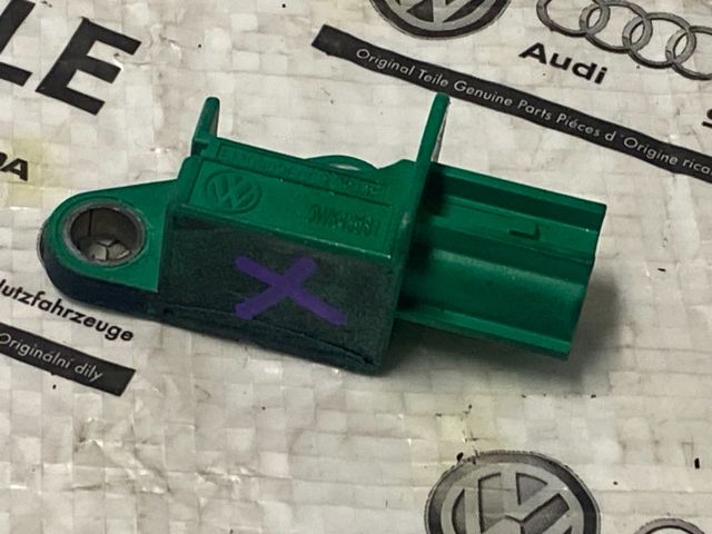 bontott VW GOLF PLUS Légzsák Indító Modul Oldallégzsák