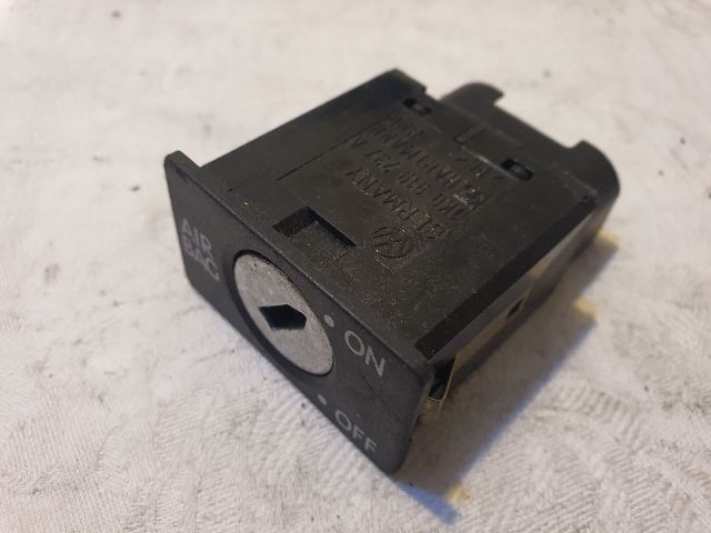 bontott VW GOLF PLUS Légzsák Kapcsoló