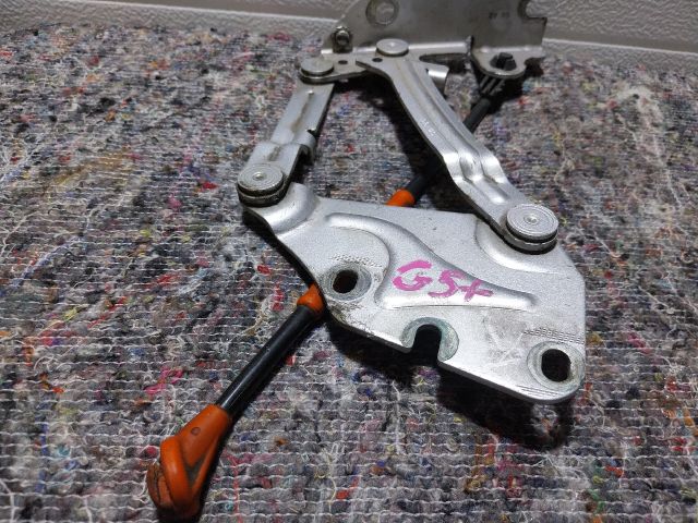 bontott VW GOLF PLUS Motorháztető Bal Zsanér