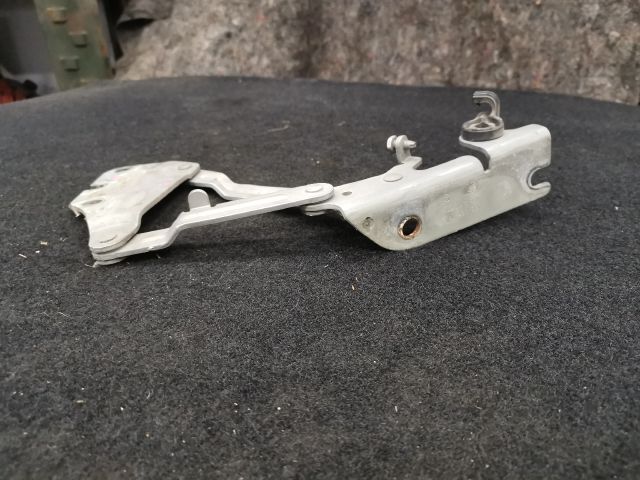 bontott VW GOLF PLUS Motorháztető Bal Zsanér