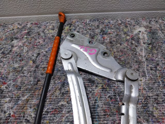 bontott VW GOLF PLUS Motorháztető Bal Zsanér