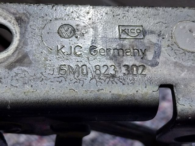 bontott VW GOLF PLUS Motorháztető Jobb Zsanér