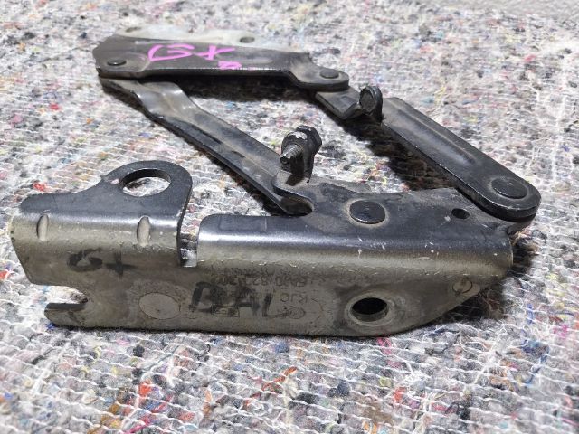 bontott VW GOLF PLUS Motorháztető Jobb Zsanér