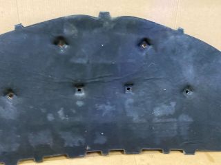 bontott VW GOLF PLUS Motorháztető Szigetelés