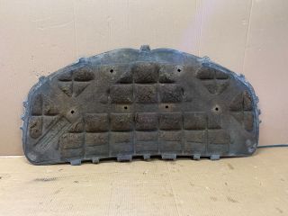 bontott VW GOLF PLUS Motorháztető Szigetelés