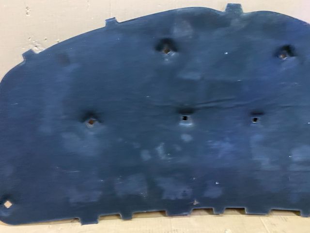 bontott VW GOLF PLUS Motorháztető Szigetelés