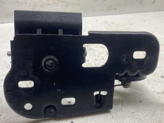 bontott VW GOLF PLUS Motorháztető Zárszerkezet