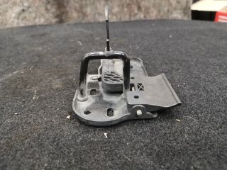 bontott VW GOLF PLUS Motorháztető Zárszerkezet