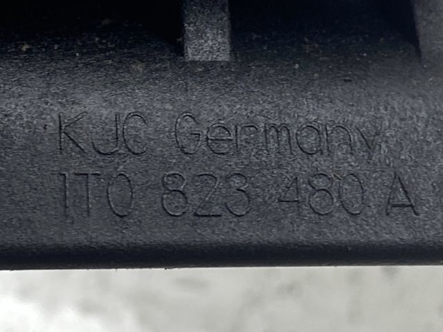 bontott VW GOLF PLUS Motorháztető Zárszerkezet