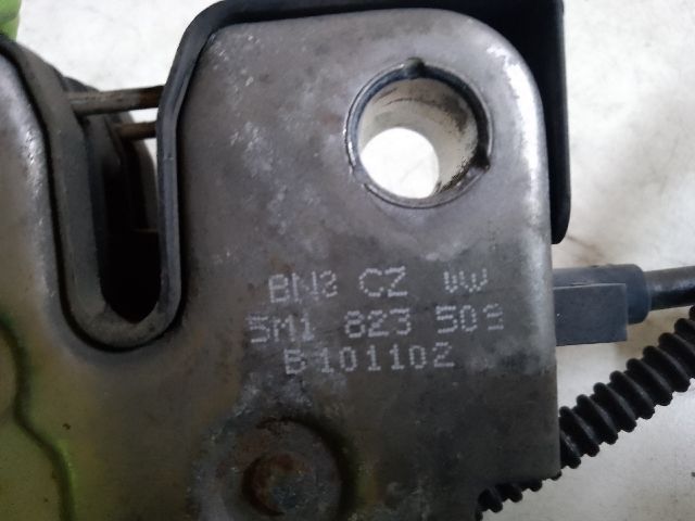 bontott VW GOLF PLUS Motorháztető Zárszerkezet